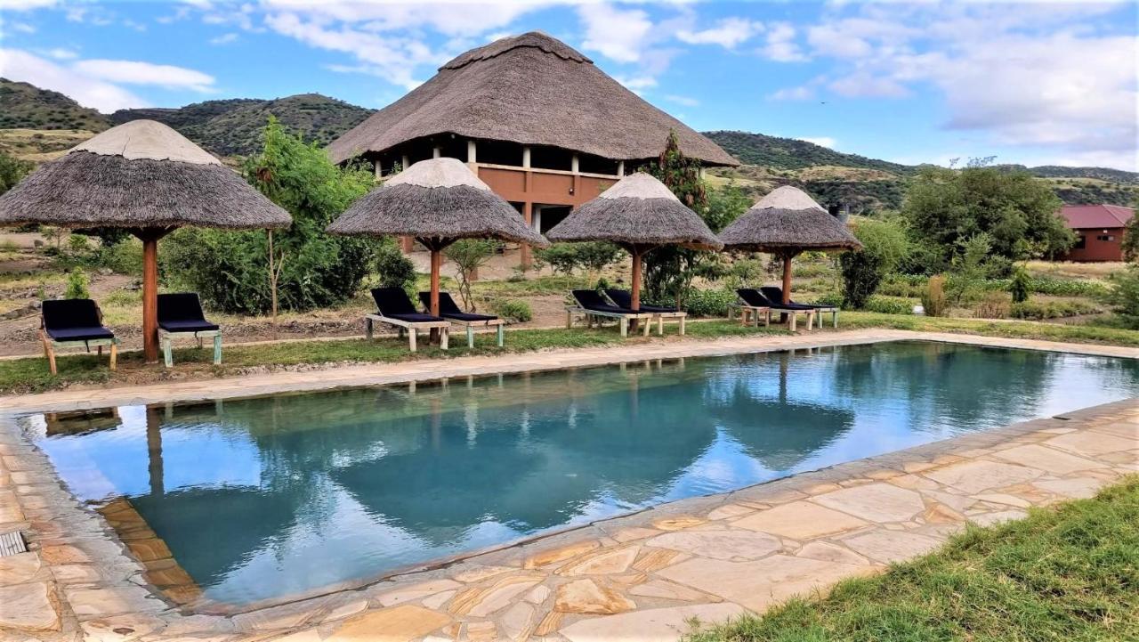 Africa Safari Lake Natron Mtowabaga Bagian luar foto