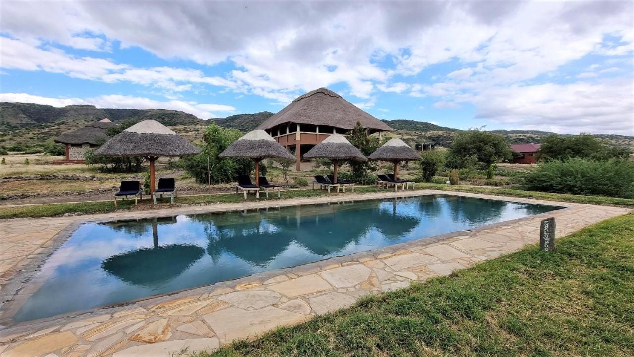 Africa Safari Lake Natron Mtowabaga Bagian luar foto